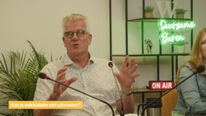 Zelf isoleren van schuindak met steenwolglaswol en PIR-platen